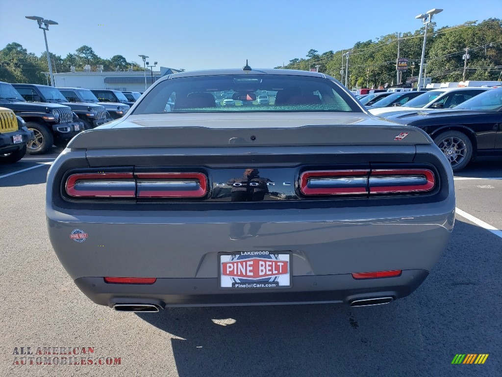 2019 Challenger SXT AWD - Destroyer Gray / Ruby Red/Black photo #5