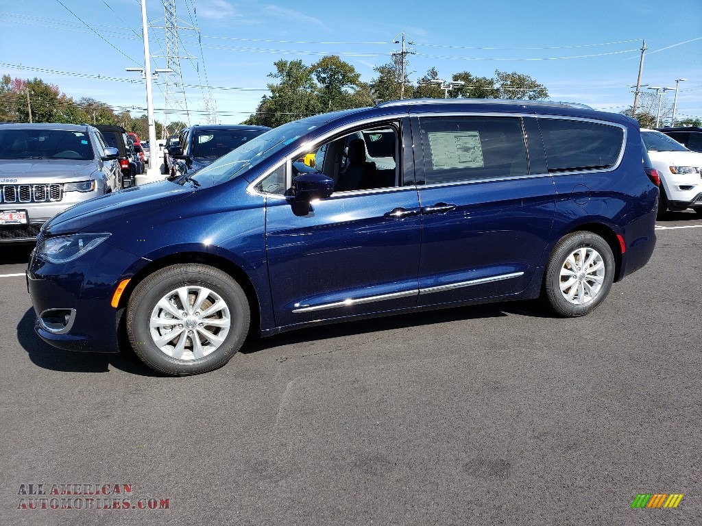2019 Pacifica Touring L - Jazz Blue Pearl / Black/Alloy photo #3