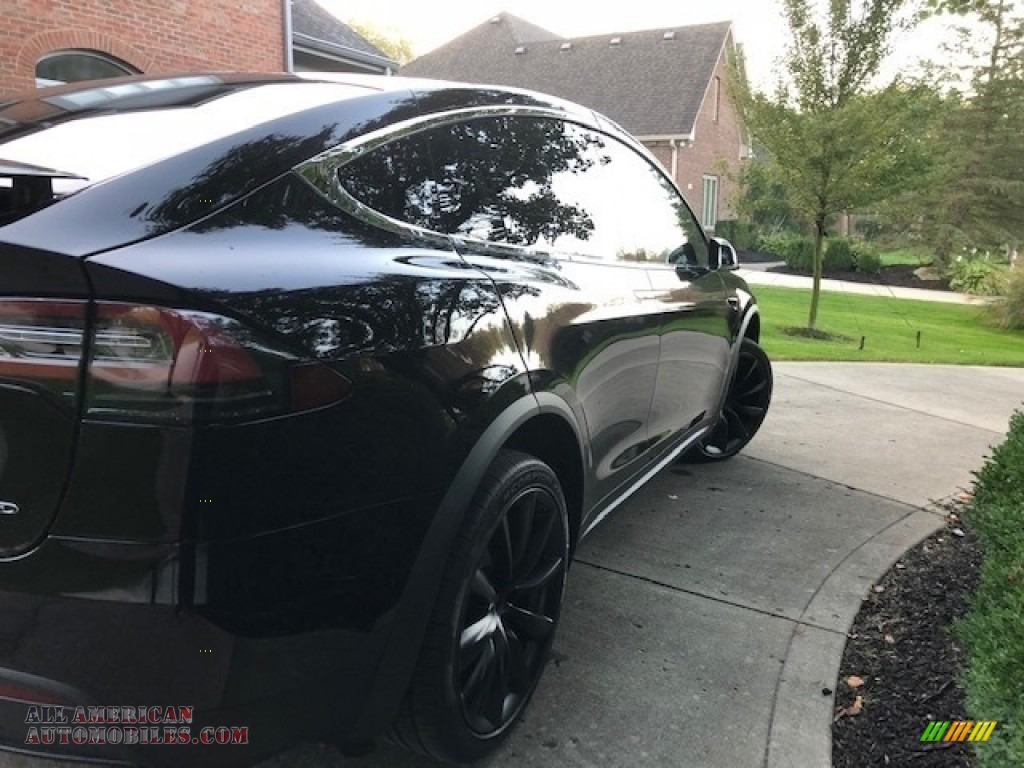 2018 Model X 100D - Solid Black / Black photo #21
