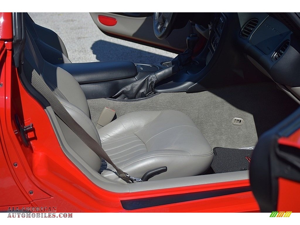 2001 Corvette Coupe - Torch Red / Light Gray photo #67