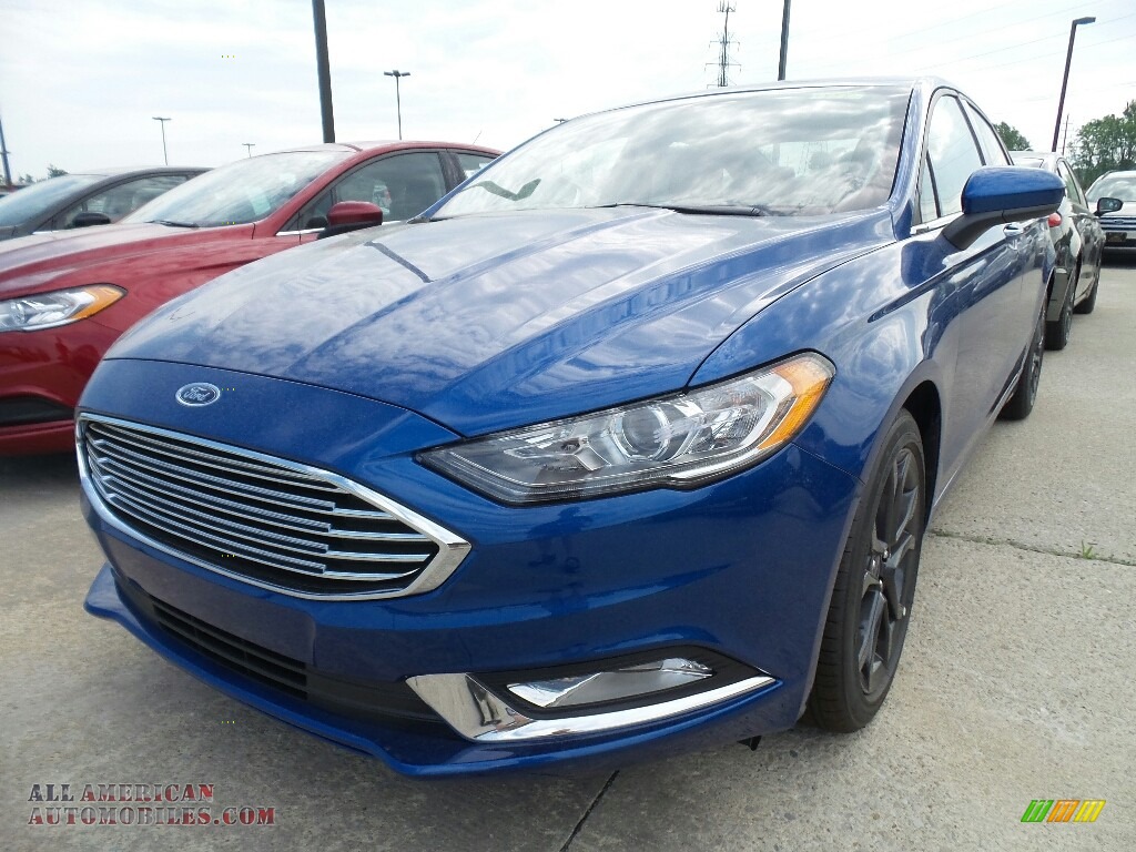 Lightning Blue / Ebony Ford Fusion SE