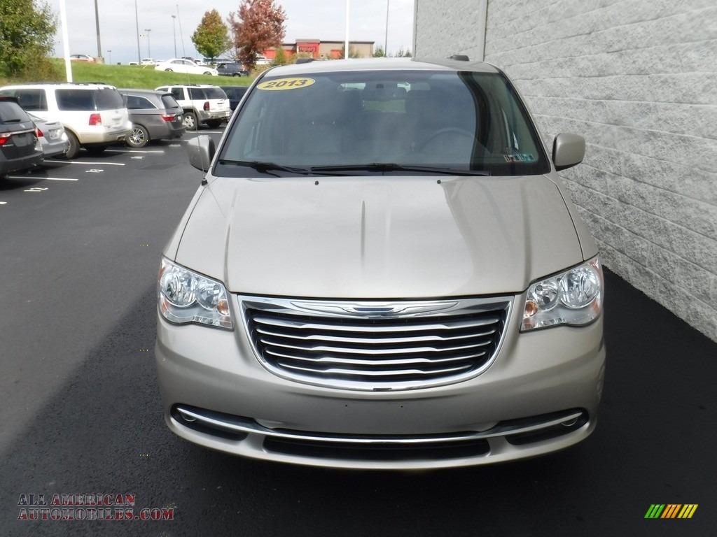 2013 Town & Country Touring - Cashmere Pearl / Dark Frost Beige/Medium Frost Beige photo #5