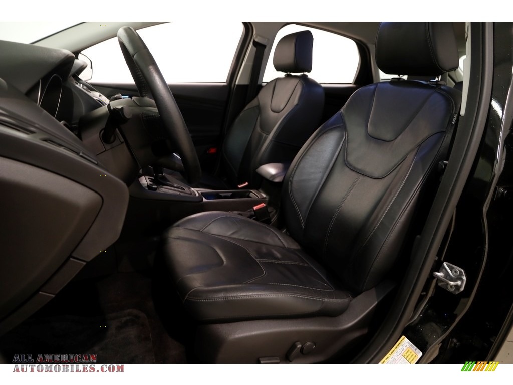 2015 Focus SE Hatchback - Tuxedo Black Metallic / Charcoal Black photo #5