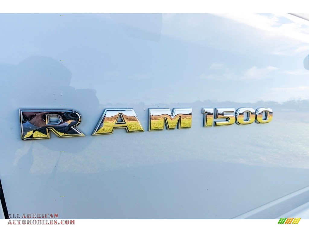 2012 Ram 1500 ST Quad Cab 4x4 - Bright White / Dark Slate Gray/Medium Graystone photo #48