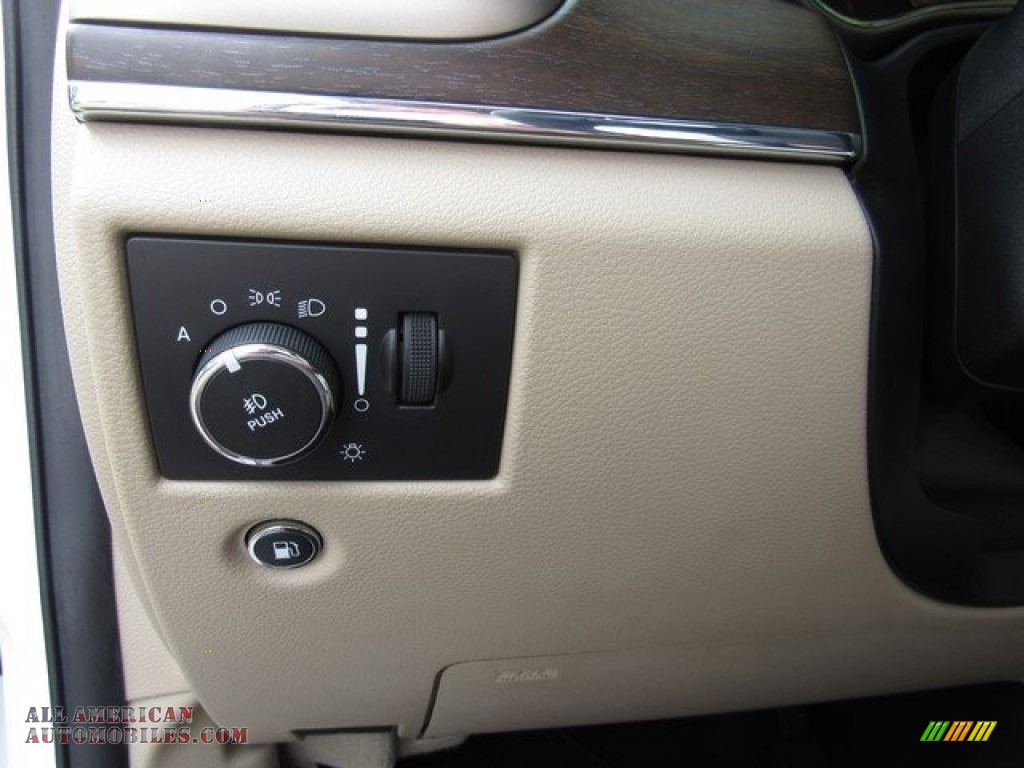 2015 Grand Cherokee Limited - Bright White / Black/Light Frost Beige photo #26
