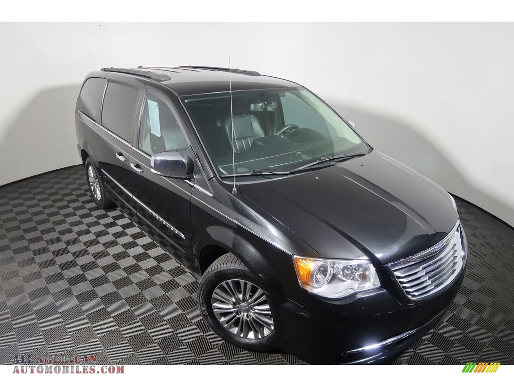 2015 Town & Country Touring-L - Brilliant Black Crystal Pearl / Black/Light Graystone photo #2