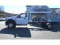 Ford F550 Super Duty XL Regular Cab 4x4 Chassis White photo #4