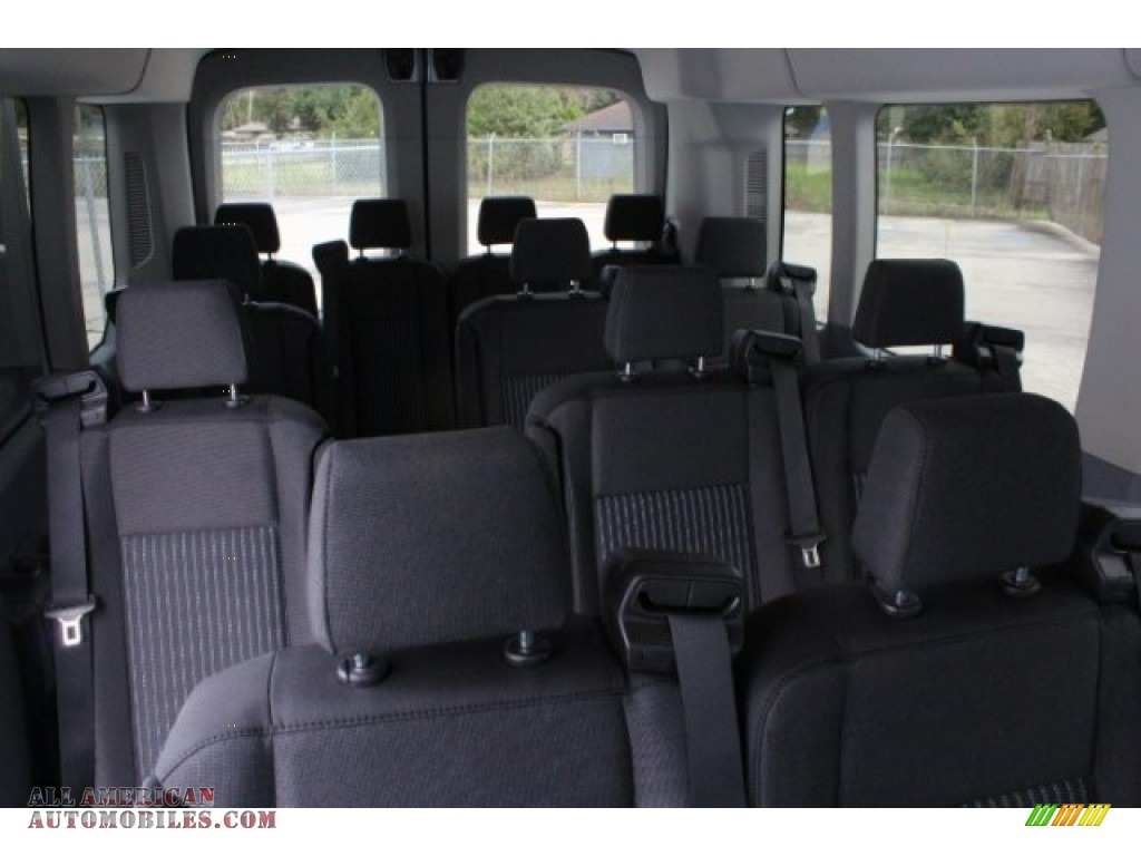 2019 Transit Passenger Wagon XLT 350 MR Long - Oxford White / Charcoal black photo #26