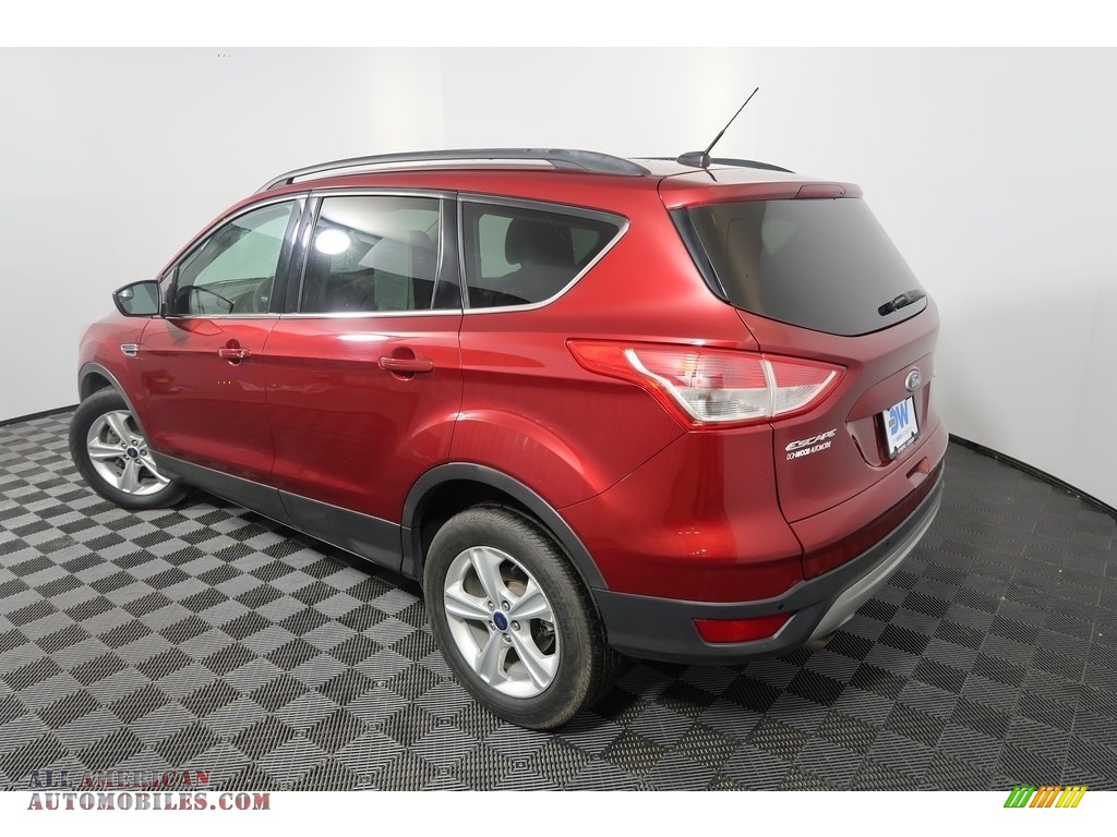 2014 Escape SE 1.6L EcoBoost 4WD - Ruby Red / Charcoal Black photo #10