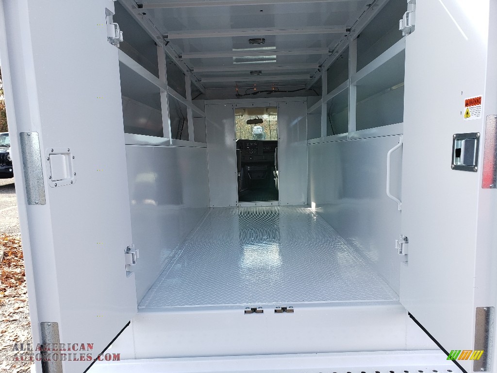2018 Express Cutaway 3500 Work Van - Summit White / Medium Pewter photo #6