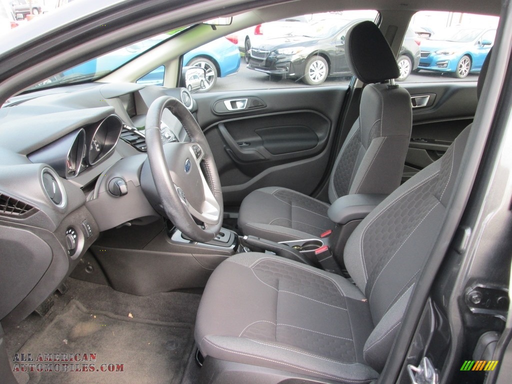 2015 Fiesta SE Sedan - Magnetic Metallic / Charcoal Black photo #12