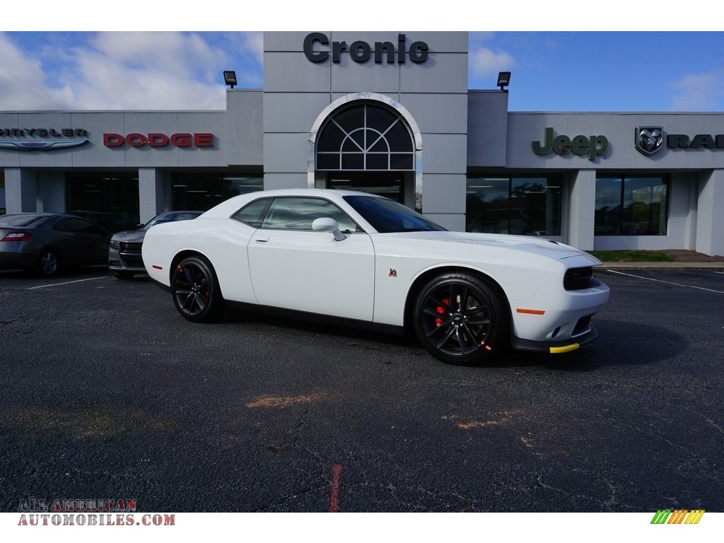 2019 Challenger R/T Scat Pack - White Knuckle / Black photo #1