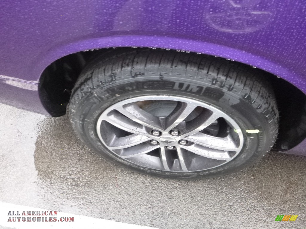 2019 Challenger GT AWD - Plum Crazy Pearl / Black photo #6