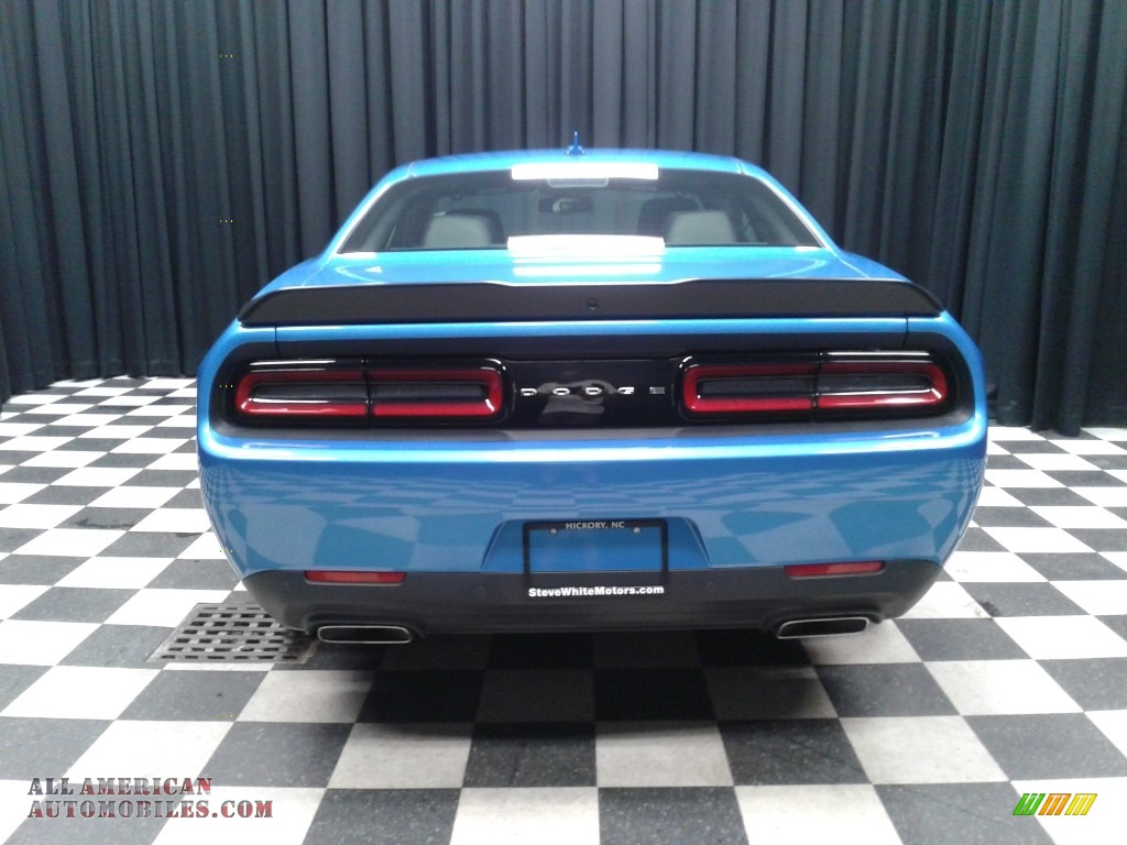 2018 Challenger R/T Scat Pack - B5 Blue Pearl / Black photo #7