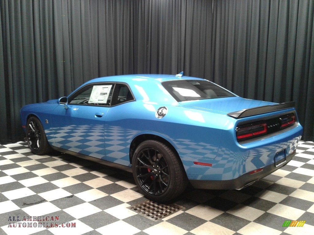 2018 Challenger R/T Scat Pack - B5 Blue Pearl / Black photo #8