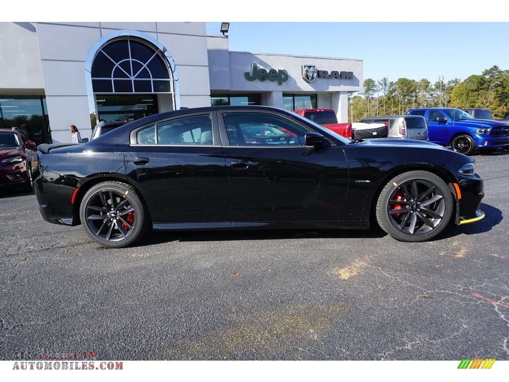 2019 Charger R/T - Pitch Black / Black photo #11