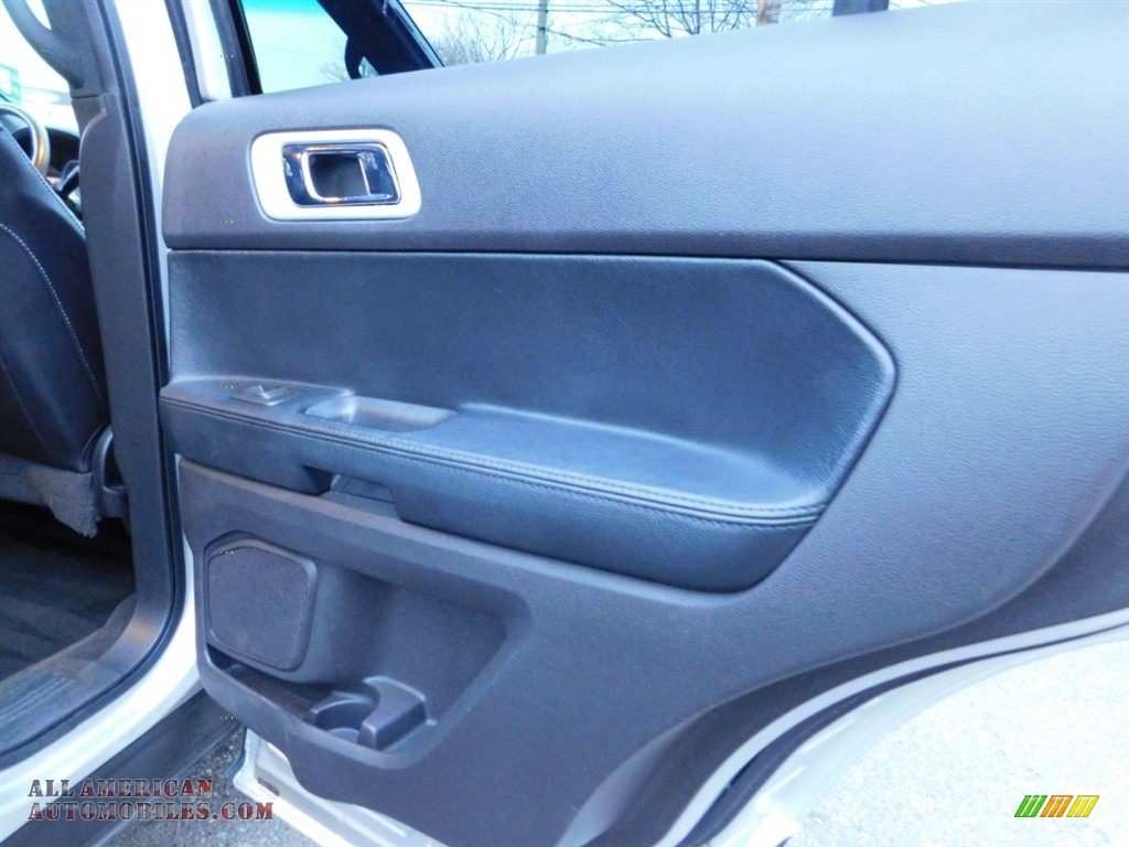 2015 Explorer XLT 4WD - Ingot Silver / Charcoal Black photo #19