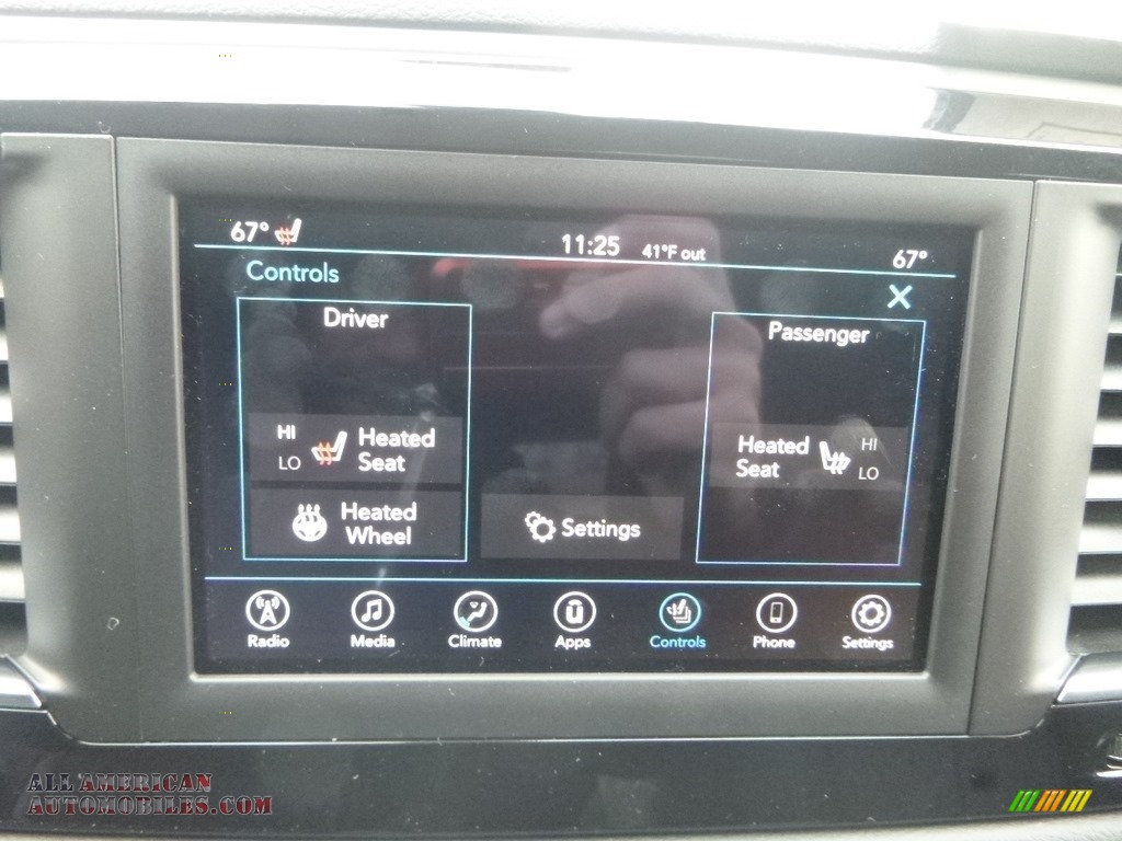 2019 Pacifica Touring Plus - Velvet Red Pearl / Black/Alloy photo #18