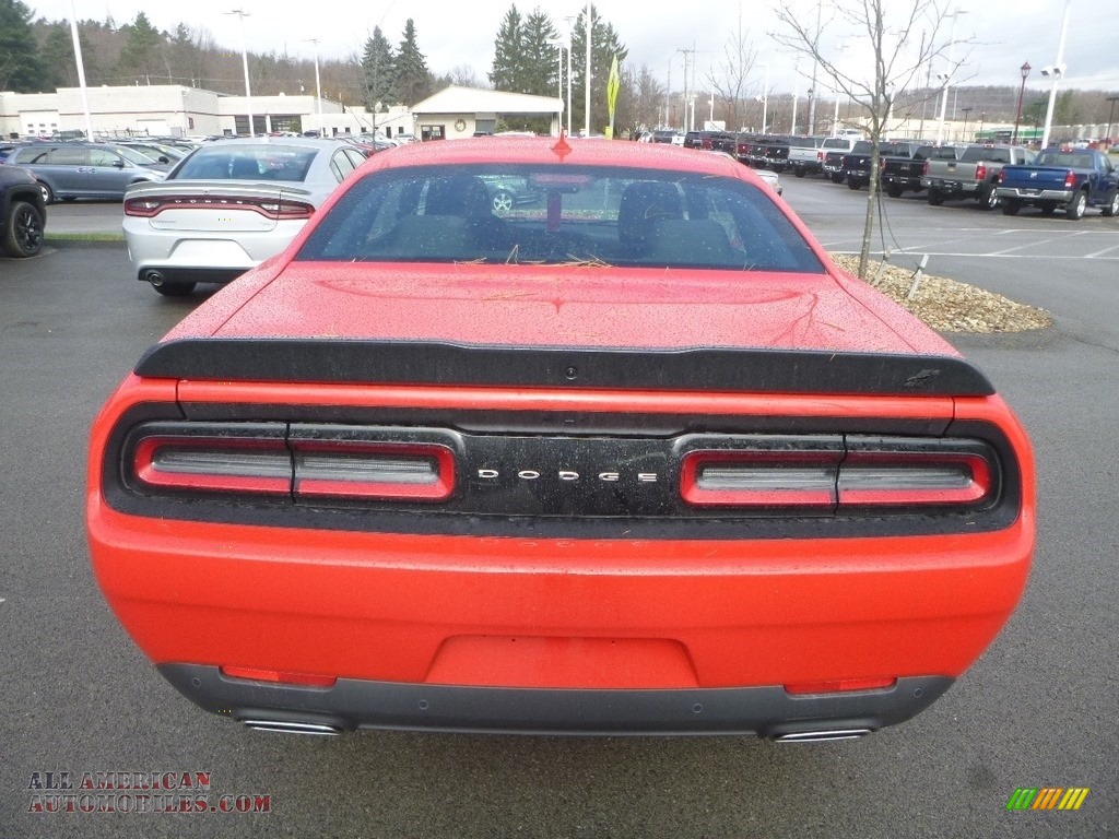 2019 Challenger GT AWD - Torred / Black photo #5