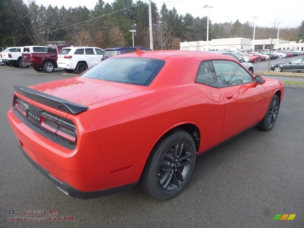 2019 Challenger GT AWD - Torred / Black photo #6