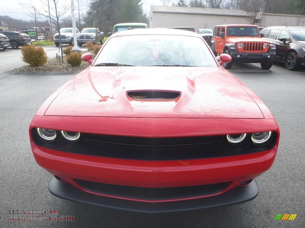 2019 Challenger GT AWD - Torred / Black photo #12