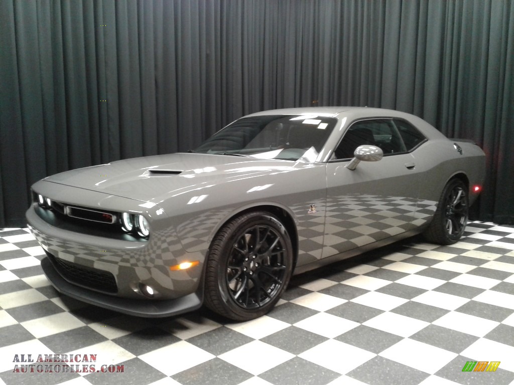 2018 Challenger R/T Scat Pack - Destroyer Gray / Black/Ruby Red photo #2