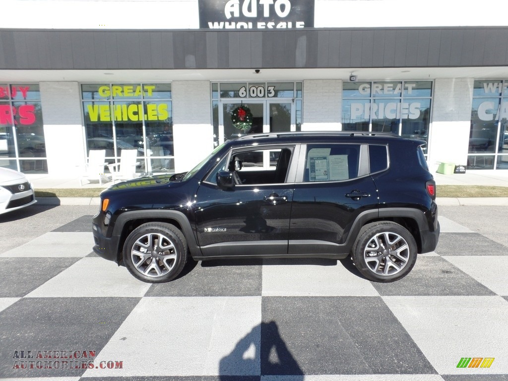 2018 Renegade Latitude - Black / Black photo #1