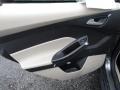 Ford Focus SE Hatchback Magnetic Metallic photo #20