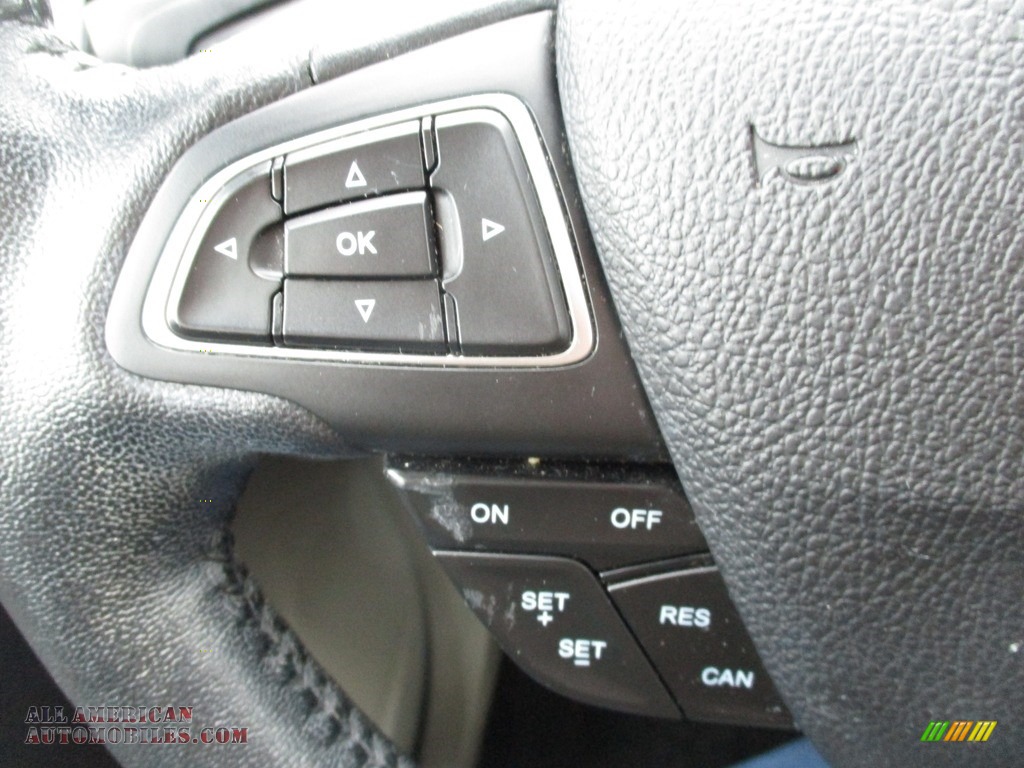 2015 Focus SE Hatchback - Magnetic Metallic / Charcoal Black photo #33