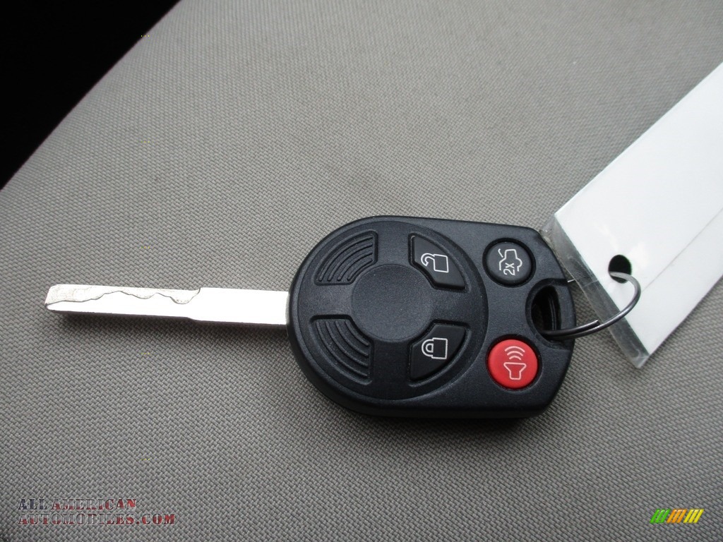 2015 Focus SE Hatchback - Magnetic Metallic / Charcoal Black photo #38