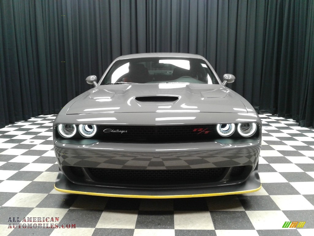 2019 Challenger R/T Scat Pack Widebody - Destroyer Gray / Ruby Red/Black photo #3