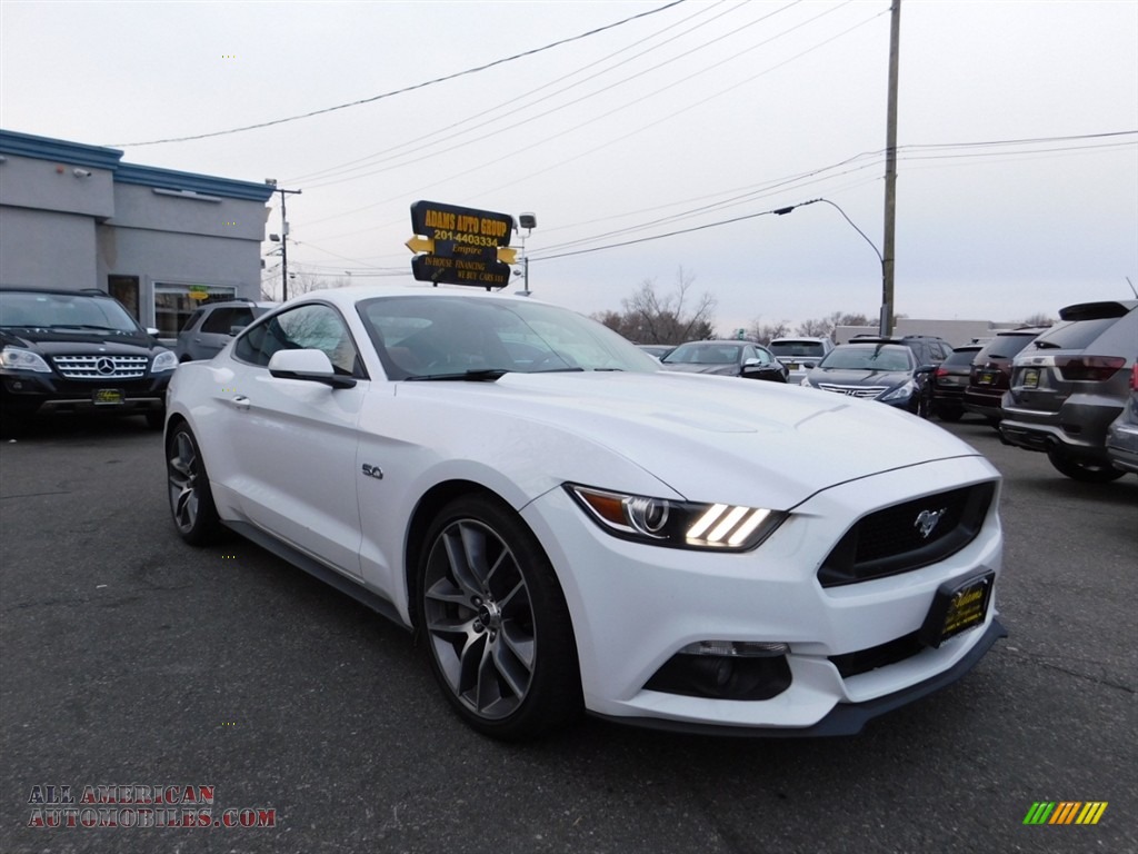 2016 Mustang GT Premium Coupe - Oxford White / Red Line photo #4