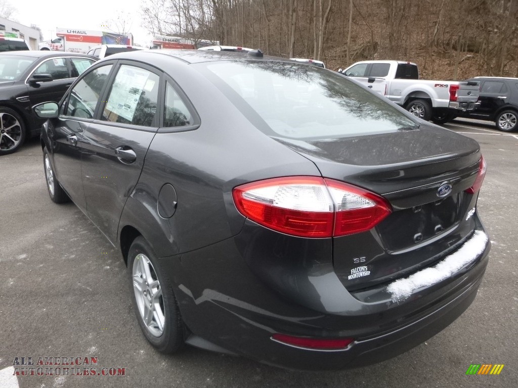 2019 Fiesta SE Sedan - Magnetic / Charcoal Black photo #6