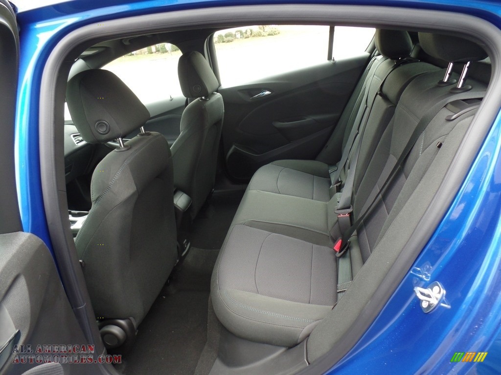 2019 Cruze LT Hatchback - Kinetic Blue Metallic / Black photo #35