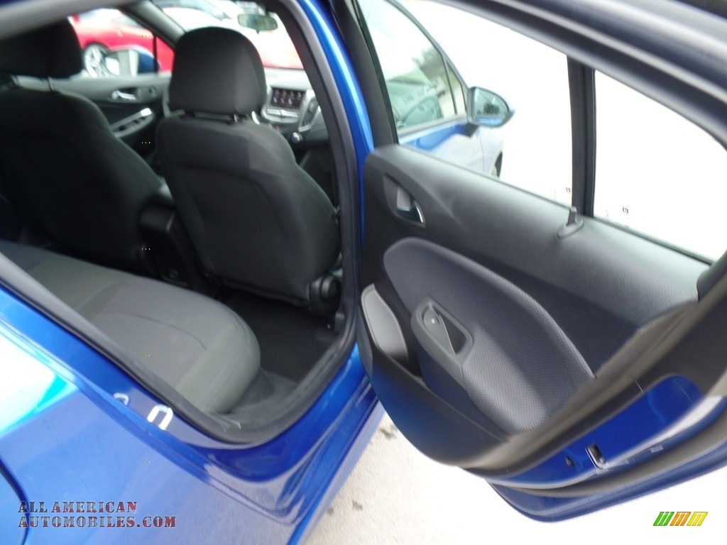 2019 Cruze LT Hatchback - Kinetic Blue Metallic / Black photo #37