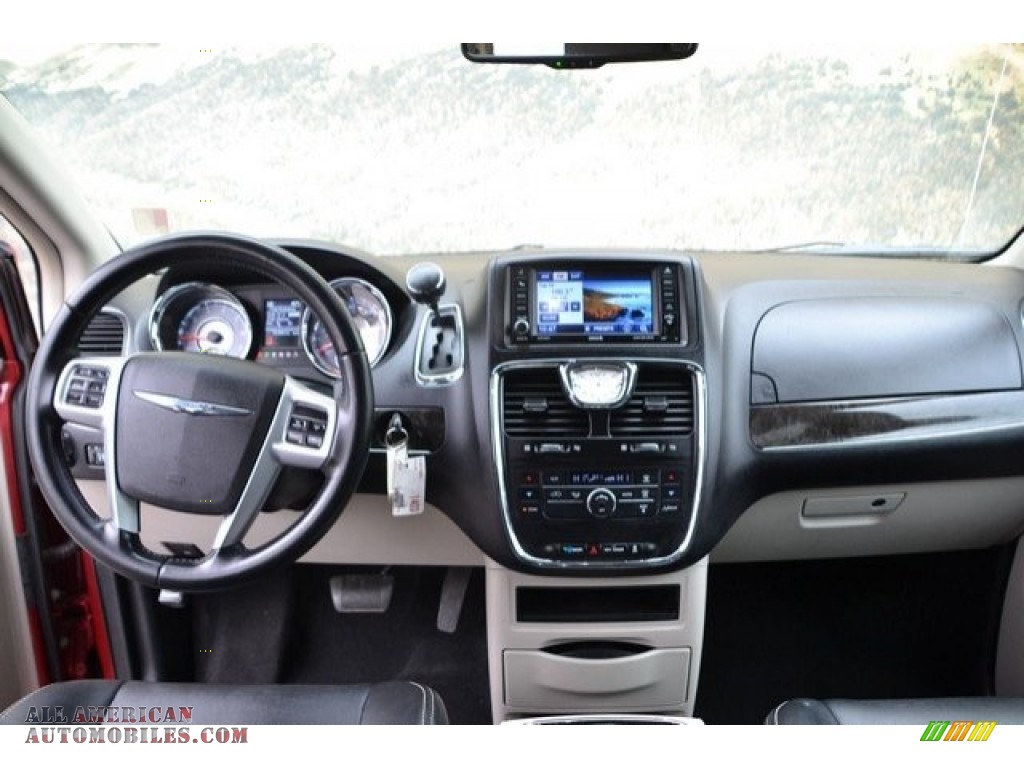 2012 Town & Country Touring - Deep Cherry Red Crystal Pearl / Black/Light Graystone photo #13