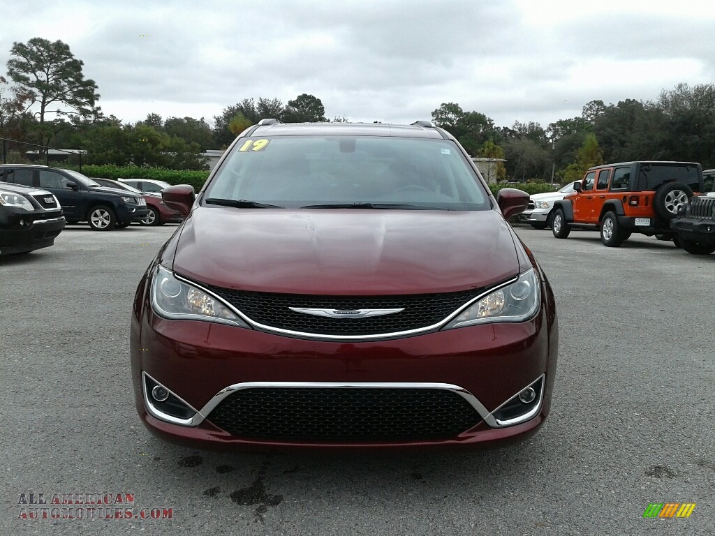 2019 Pacifica Touring L Plus - Velvet Red Pearl / Black/Alloy photo #8