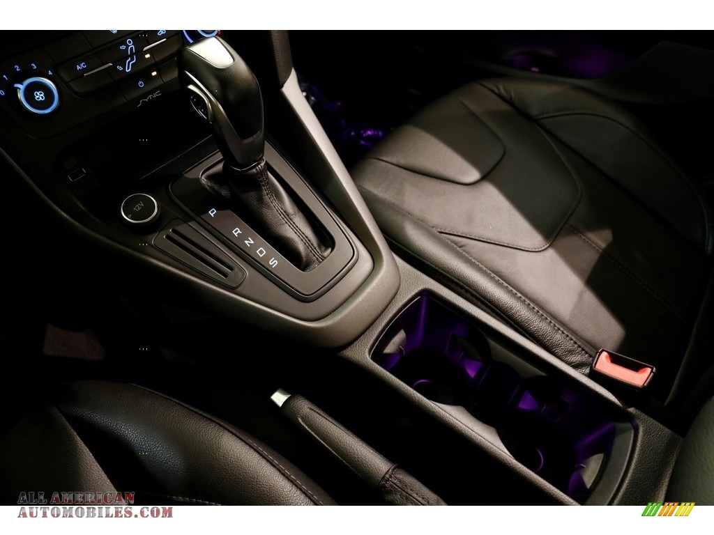 2016 Focus SE Sedan - Kona Blue / Charcoal Black photo #12