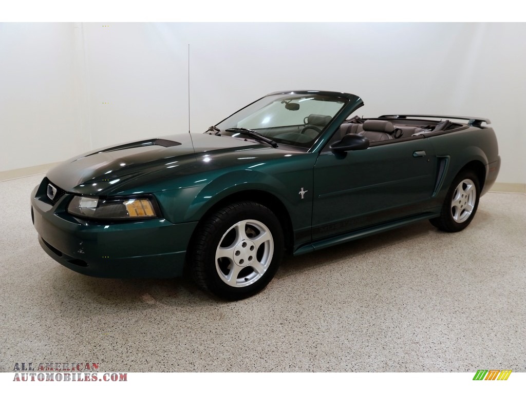 2002 Mustang V6 Convertible - Tropic Green Metallic / Medium Graphite photo #4