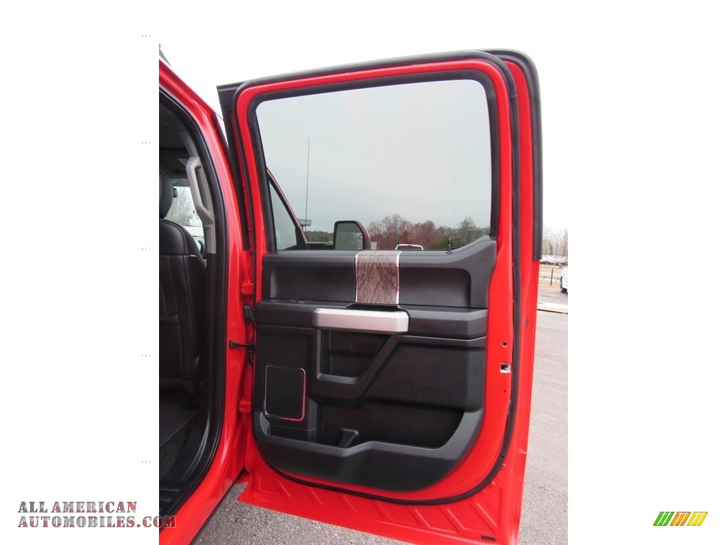 2018 F250 Super Duty Lariat Crew Cab 4x4 - Race Red / Black photo #32