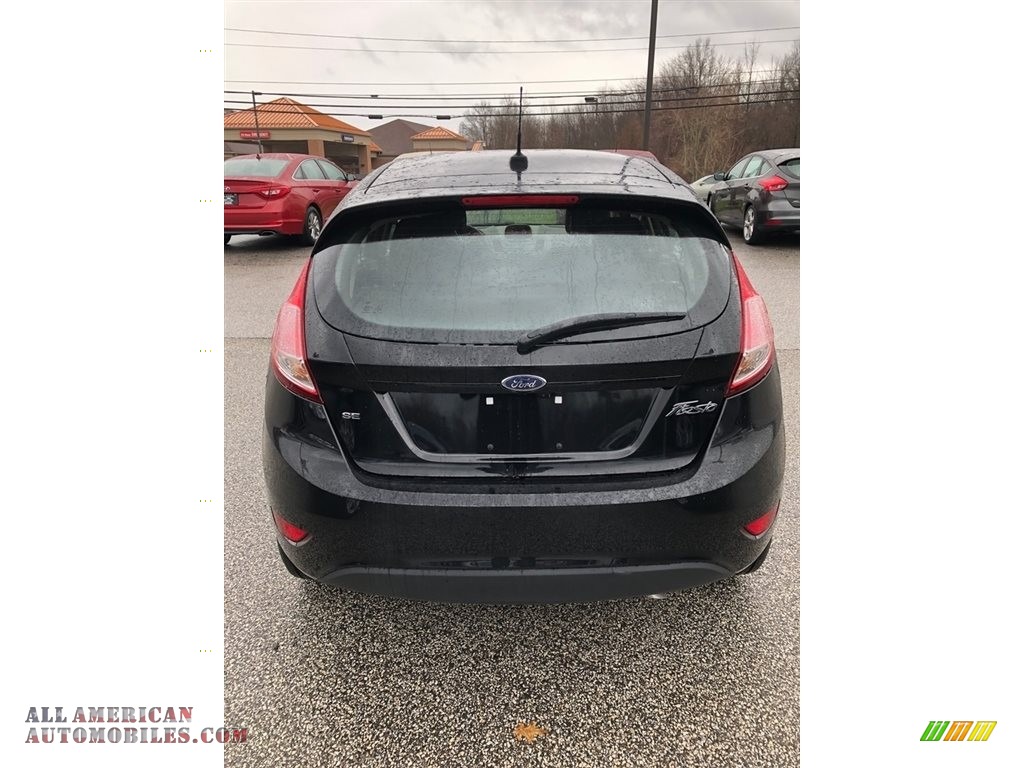 2018 Fiesta SE Hatchback - Shadow Black / Charcoal Black photo #3