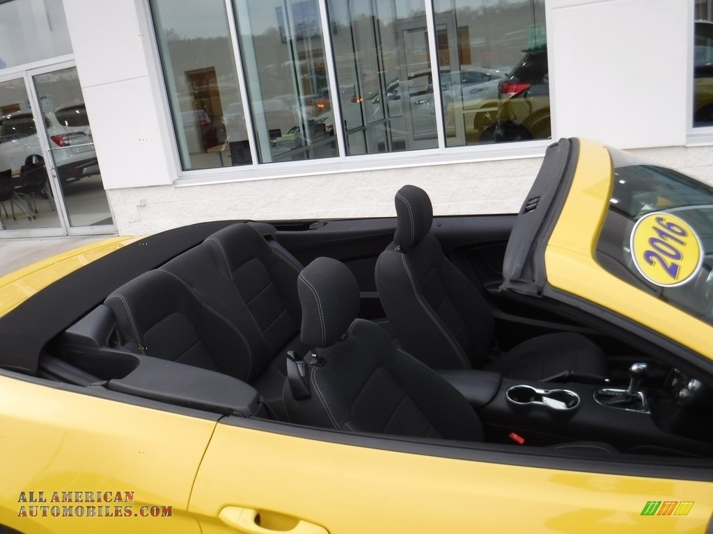 2016 Mustang V6 Convertible - Triple Yellow Tricoat / Ebony photo #7