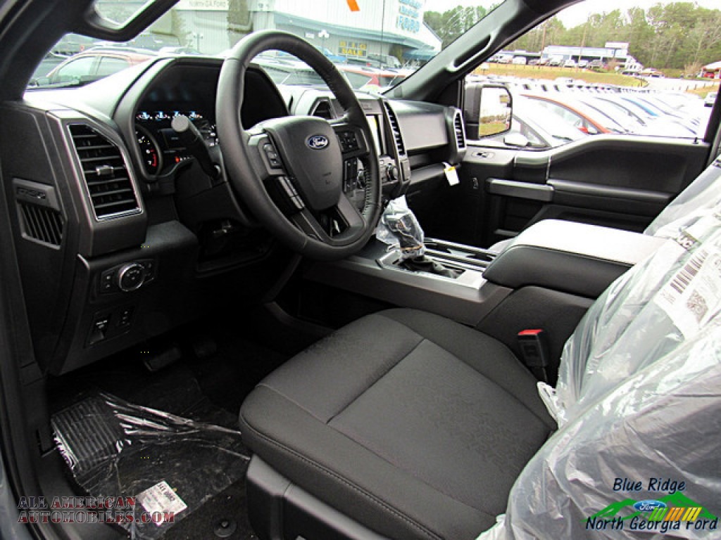 2019 F150 XLT SuperCrew 4x4 - Abyss Gray / Black photo #30 2019 F150 XLT SuperCrew 4x4 - Abyss Gray / Black photo #30