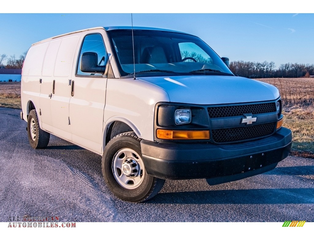 2010 Express 2500 Work Van - Summit White / Neutral photo #1