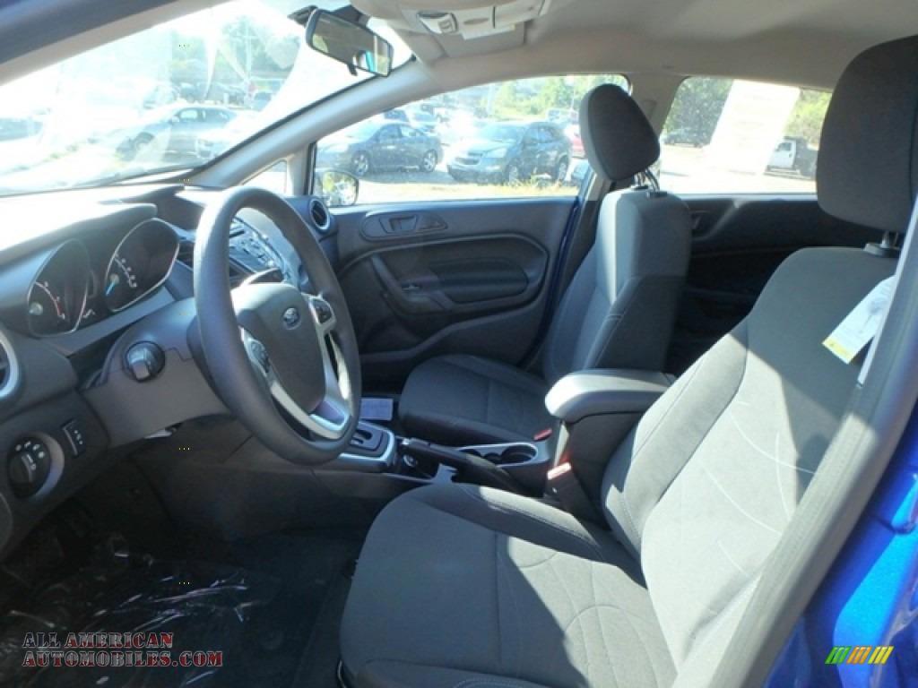 2018 Fiesta SE Hatchback - Lightning Blue / Charcoal Black photo #11