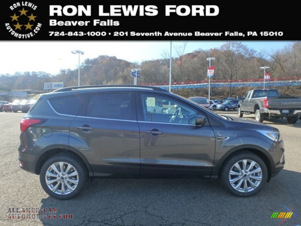 Magnetic / Chromite Gray/Charcoal Black Ford Escape SEL 4WD