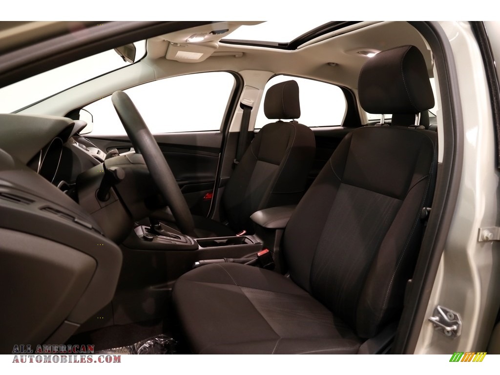 2015 Focus SE Sedan - Tectonic Metallic / Charcoal Black photo #5