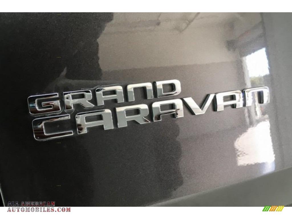 2017 Grand Caravan GT - Granite / Black photo #7