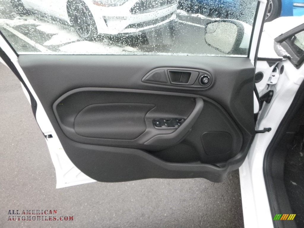 2019 Fiesta SE Hatchback - Oxford White / Charcoal Black photo #10