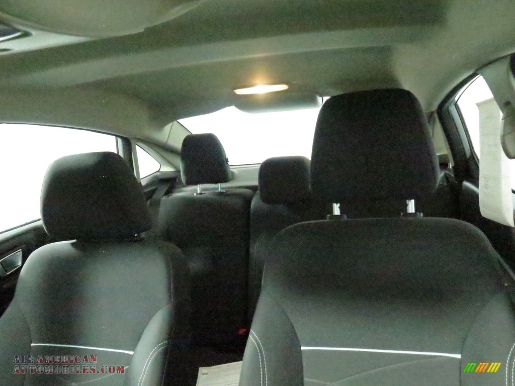 2014 Fiesta SE Sedan - Ingot Silver / Charcoal Black photo #14